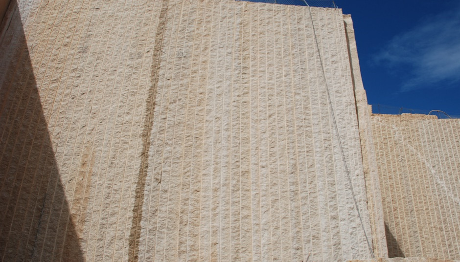 Giallo_Ornamentale_Quarry_4