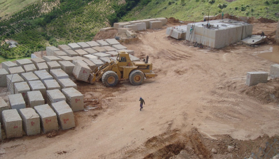 Ouro_Brasil_quarry_08