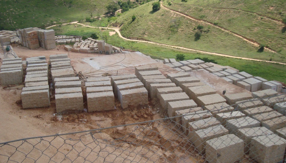 Ouro_Brasil_quarry_09