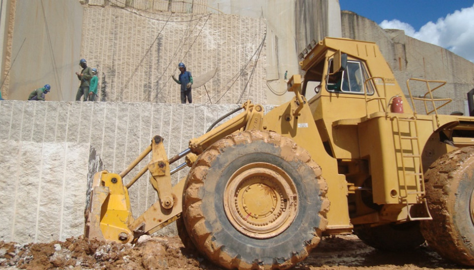 Ouro_Brasil_quarry_13