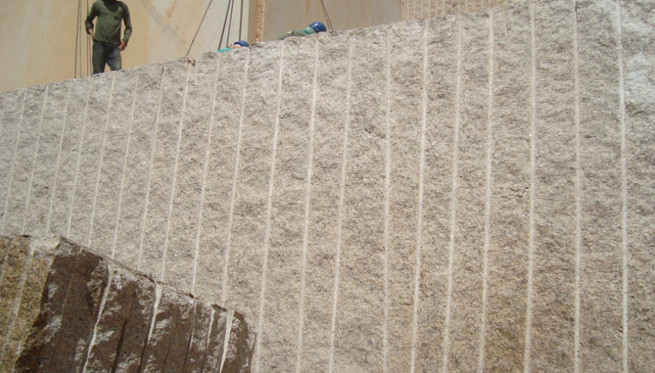 Ouro_Brasil_quarry_17