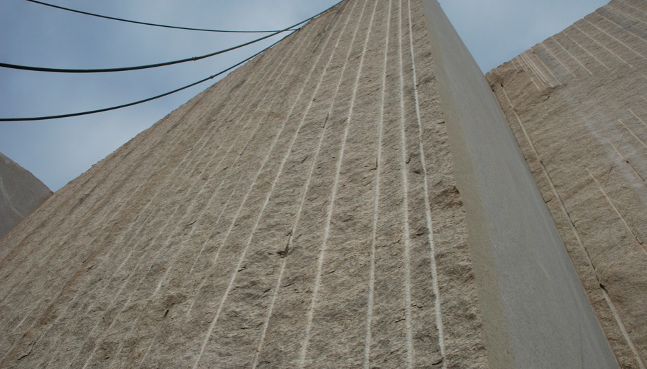 Ouro_Brasil_quarry_25